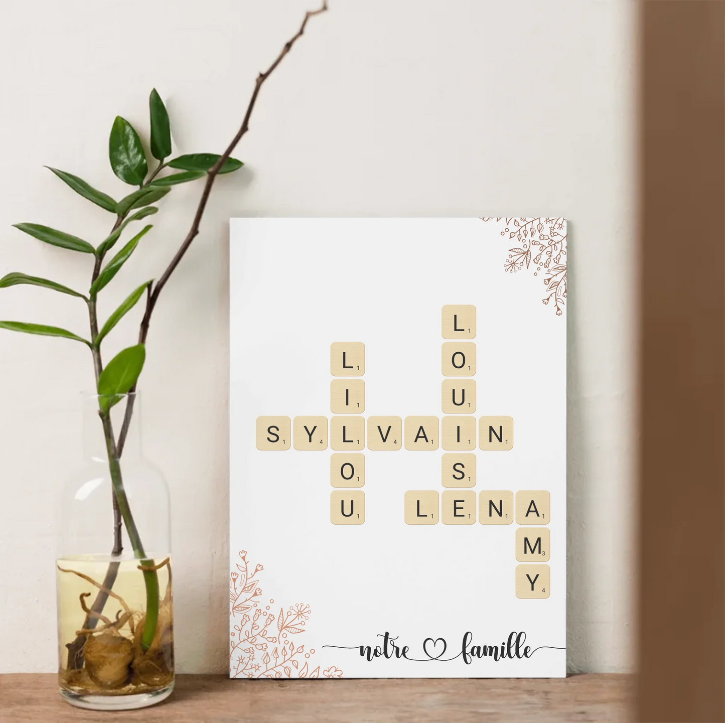 Décoration murale famille avec prénoms entrelacés – style chaleureux et graphique
