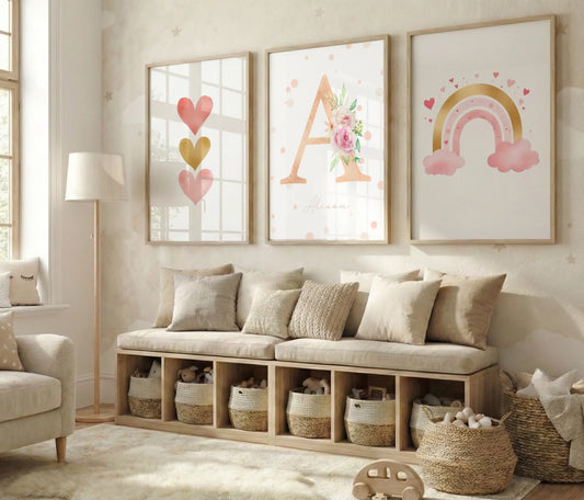 Triptyque chambre bébé - 3 Affiches naissance personnalisées prénom, cœur et arc-en-ciel