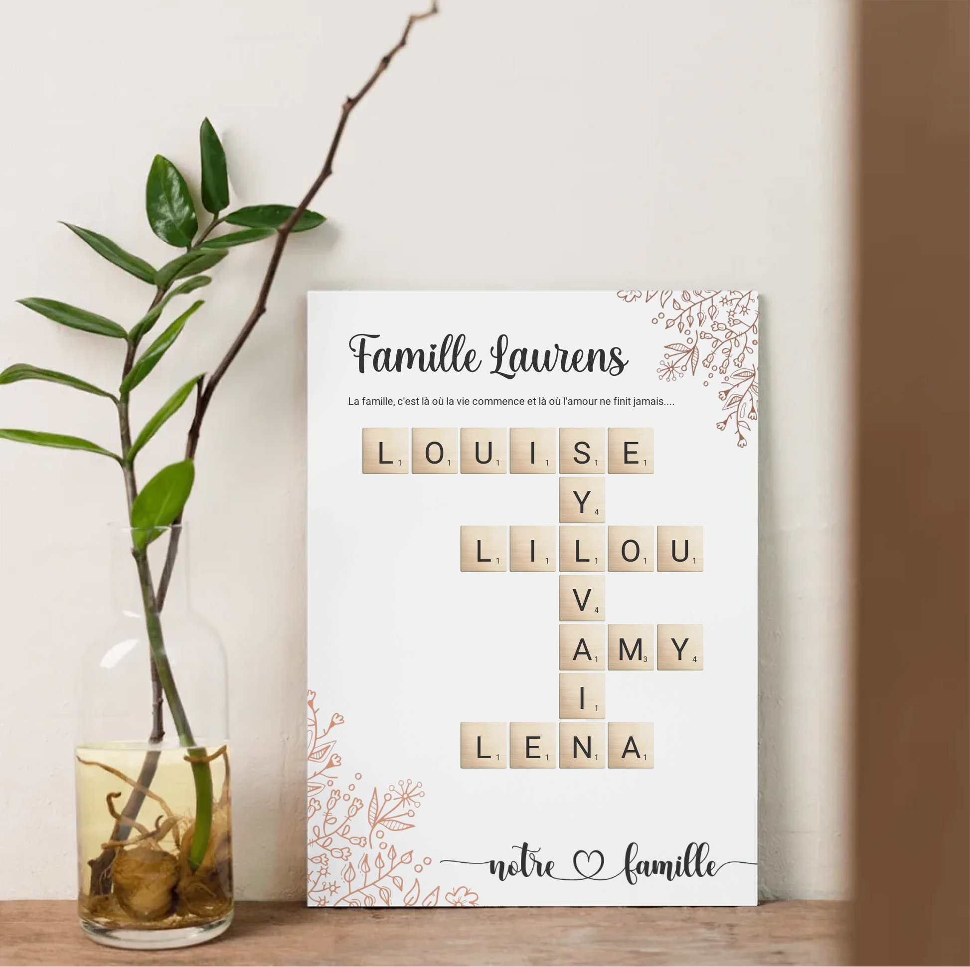 Décoration murale famille avec prénoms entrelacés – style chaleureux et graphique