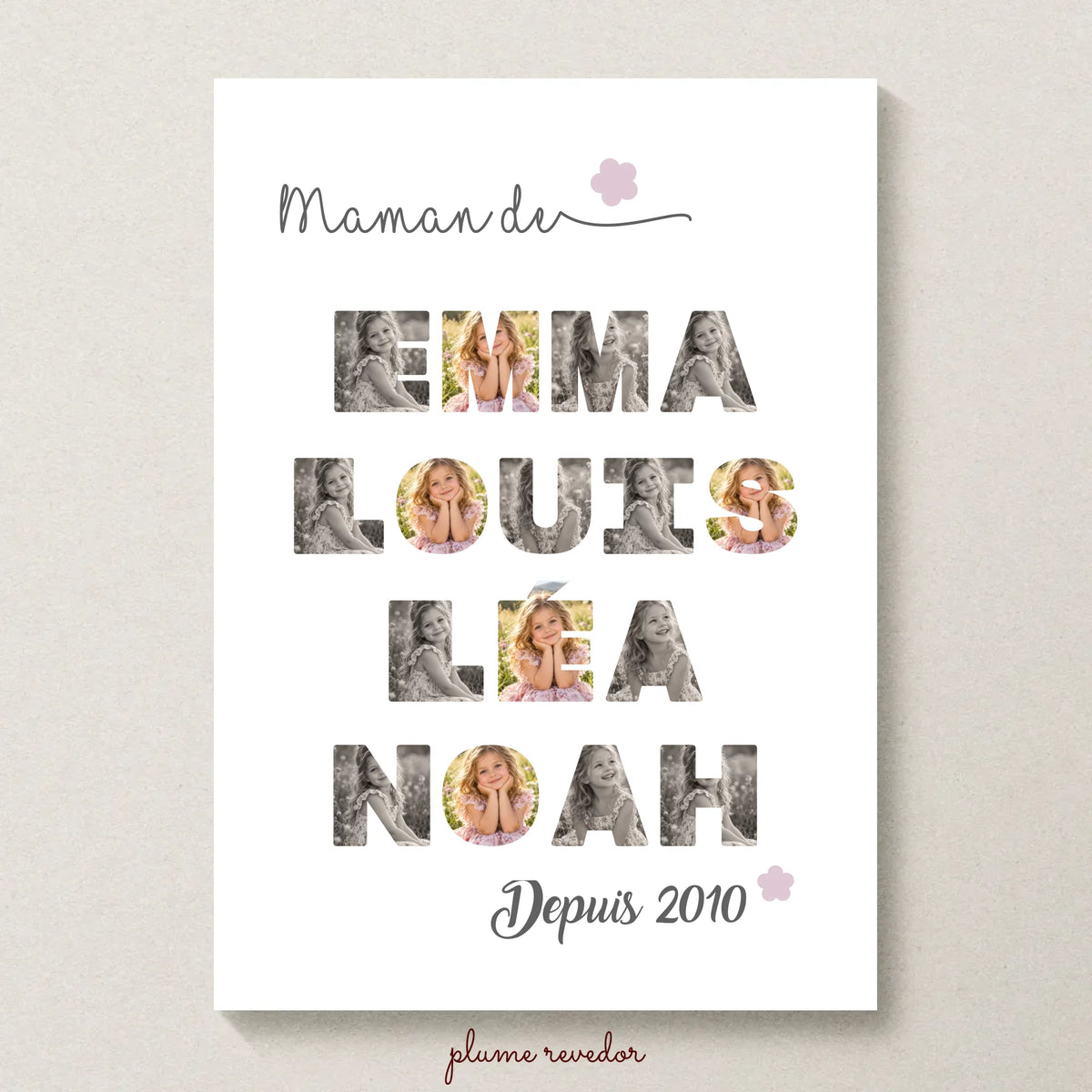 Affiche Maman de, un à quatre prénoms en lettres remplies de photos, titre et cœurs de couleur personnalisable