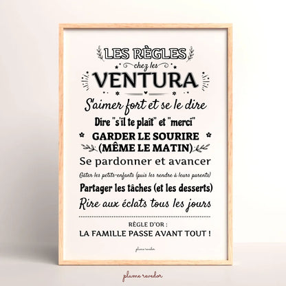 Affiche « Les règles chez les Ventura » dans un cadre clair, avec nom de famille et phrases personnalisables.