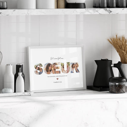 Affiche sœur personnalisée avec photos intégrées dans les lettres du mot SOEUR en décoration intérieure