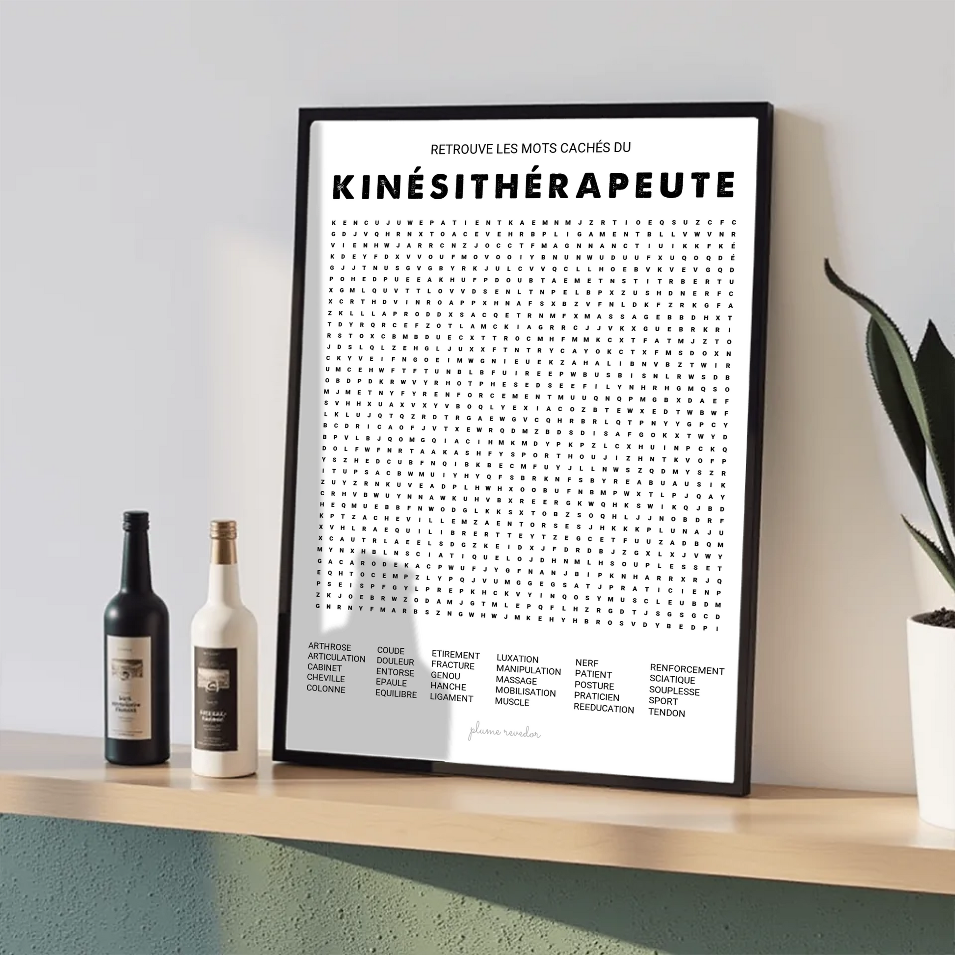 Poster mots mêlés kinésithérapeute encadré dans une salle d'attente de cabinet